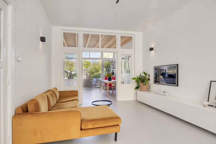 Tussenwoning te koop: Meerburgerstraat 9, Leiden