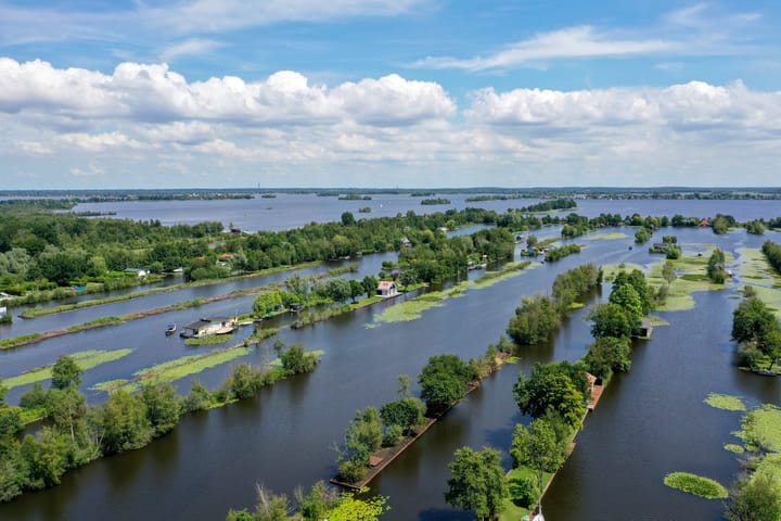 Vrijstaande woning te koop: De Plassen Noord 112, Breukelen