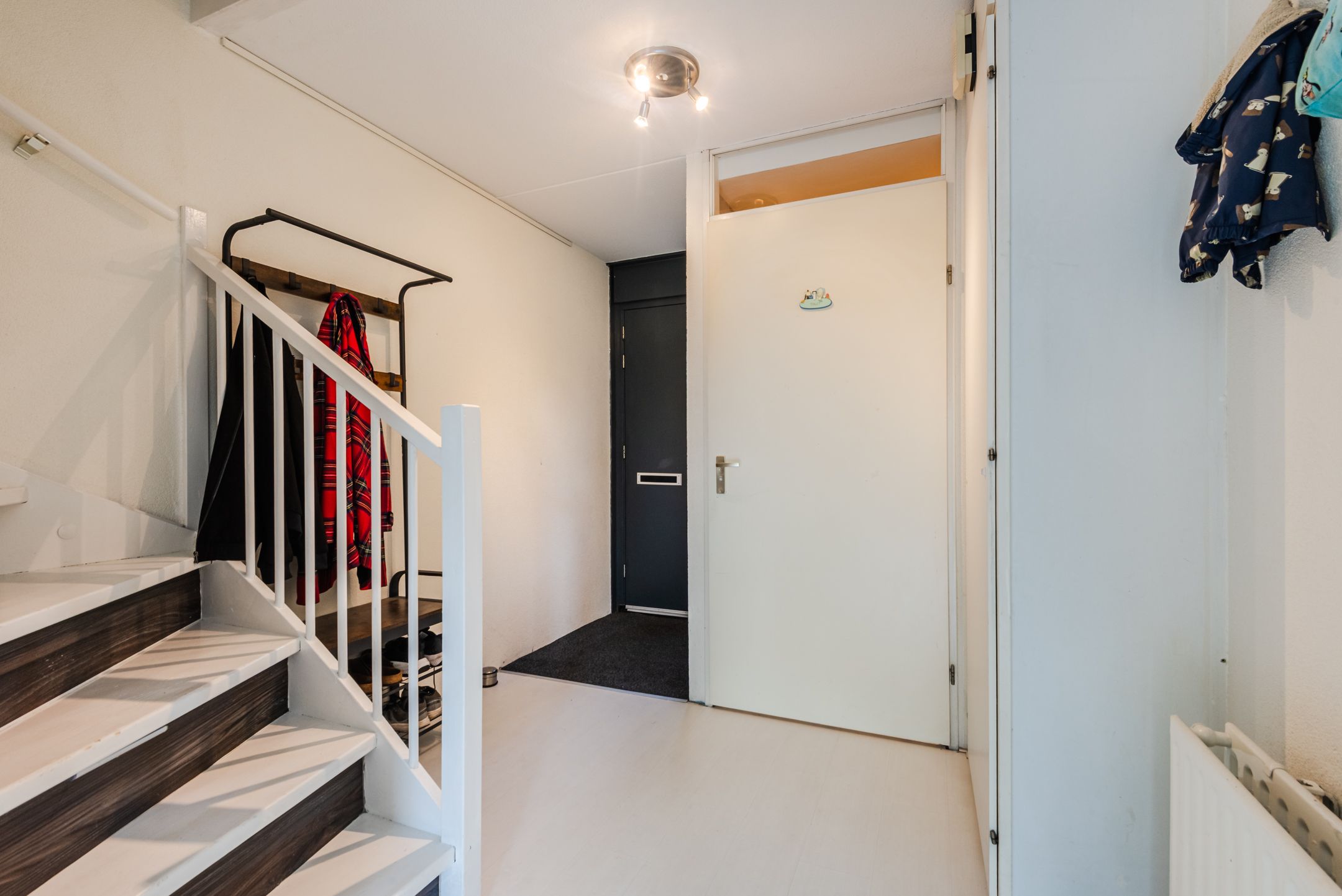 Photo 15 of Meindert Hobbemastraat 184