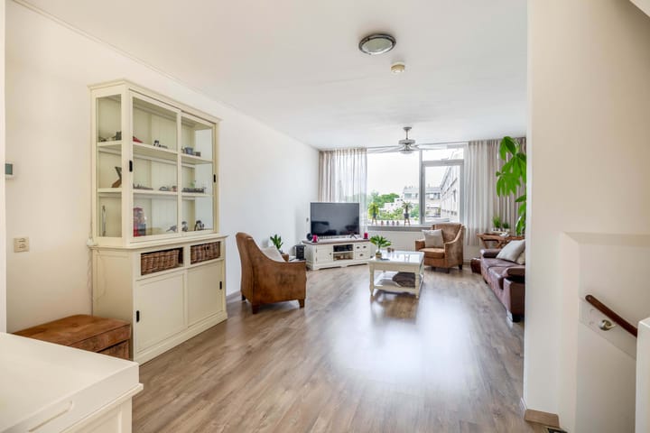 Tussenwoning te koop: Brigantijn 69, Brielle