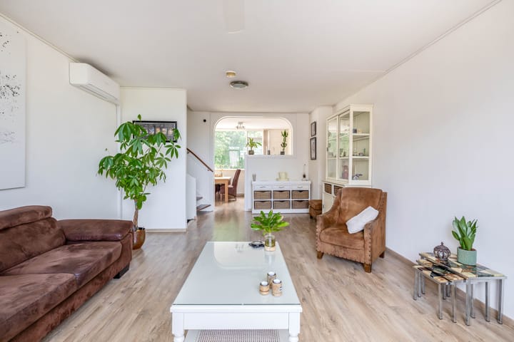 Tussenwoning te koop: Brigantijn 69, Brielle