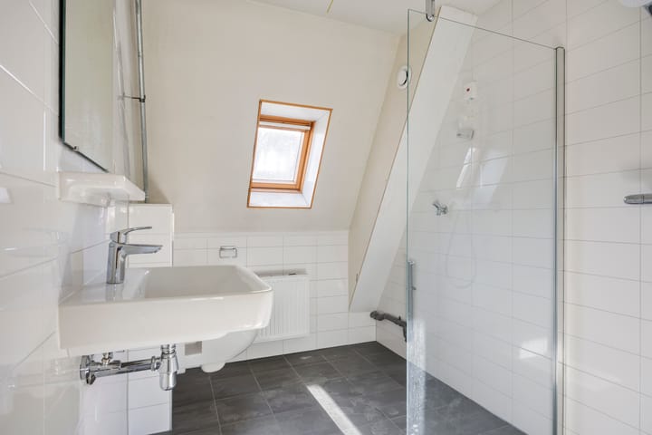Tussenwoning te koop: Teteringenstraat 36, Arnhem