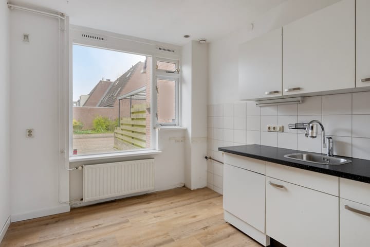 Tussenwoning te koop: Teteringenstraat 20, Arnhem