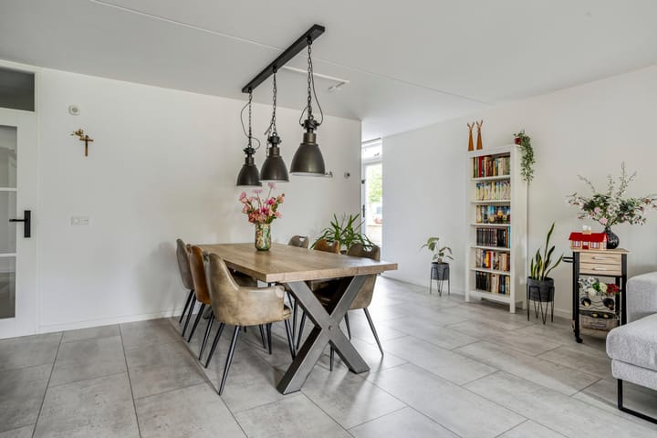 Appartement te koop: Van Someren-Downerlaan 90, Oosterhout (Nb)