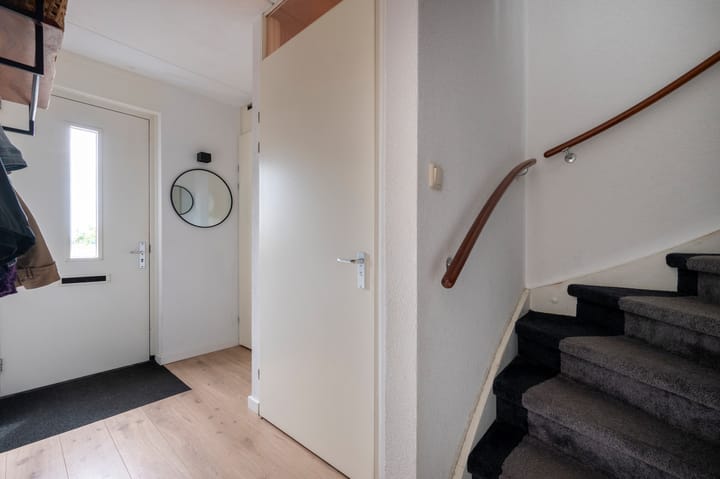 Tussenwoning te koop: Hemrikkwartier 54, Emmen