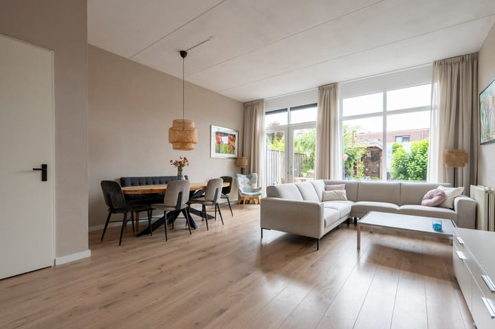 Tussenwoning te koop: Hemrikkwartier 54, Emmen