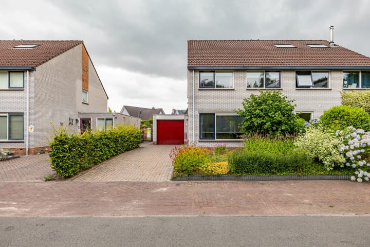Twee-onder-één-kap te koop: Kooisingel 7, Haren (Gr)