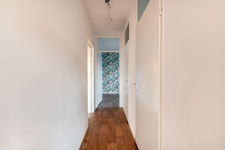 Appartement te koop: Van Limburg Stirumlaan 18, Hillegom