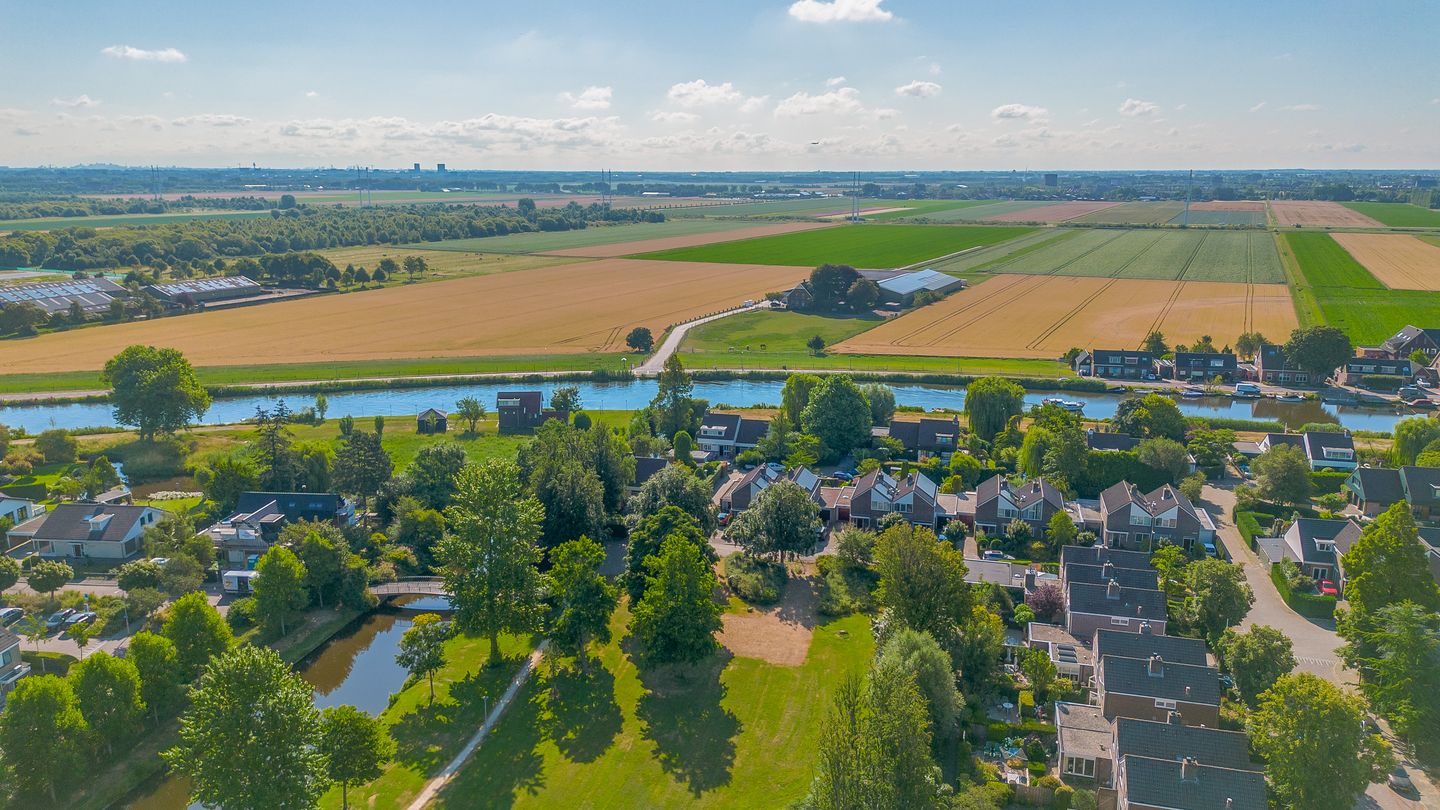 Foto 49 van Van Limburg Stirumlaan 18