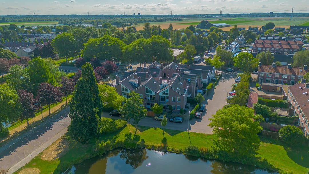 Foto 43 van Van Limburg Stirumlaan 18