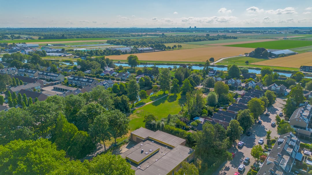 Foto 46 van Van Limburg Stirumlaan 18