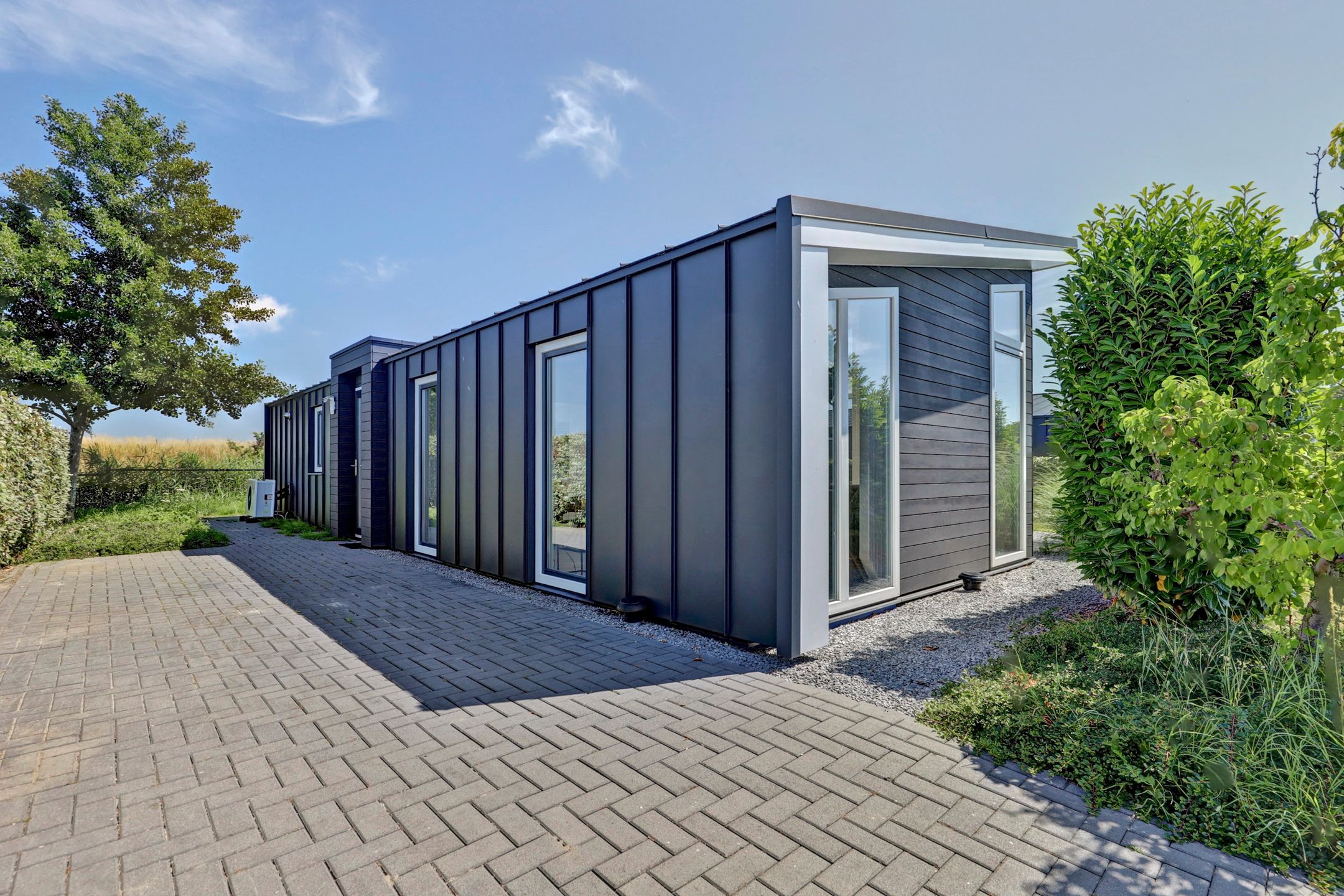 2-bedroom freehold villa in Wemeldinge — photo 3 of 5