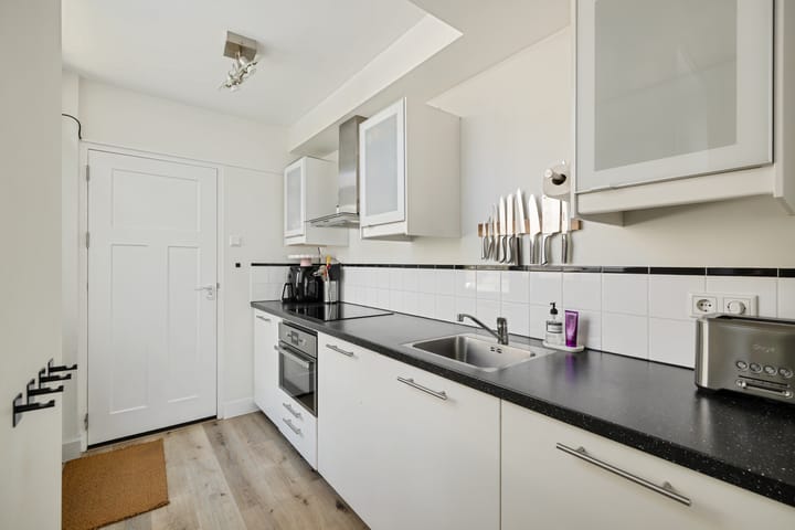 Tussenwoning te koop: Beukstraat 6, Utrecht
