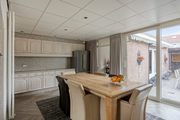 Hoekwoning te koop: Jan Evertsenstraat 35, Tilburg