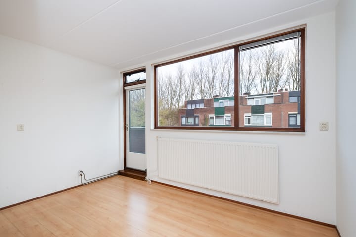 Tussenwoning te koop: Jeneverbes 12, Rotterdam