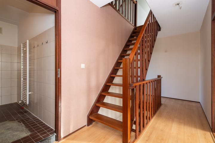 Tussenwoning te koop: Jeneverbes 12, Rotterdam