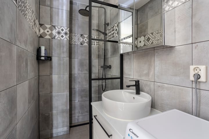 Studio te koop: Alpenlaan 146, Tilburg