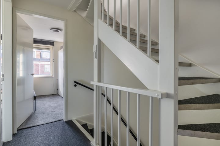 Tussenwoning te koop: Honselaarsdijkstraat 23, Zevenhuizen (Zh)