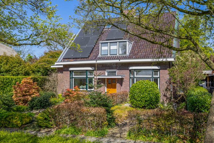 Twee-onder-één-kap te koop: Julianaweg 5, Appingedam