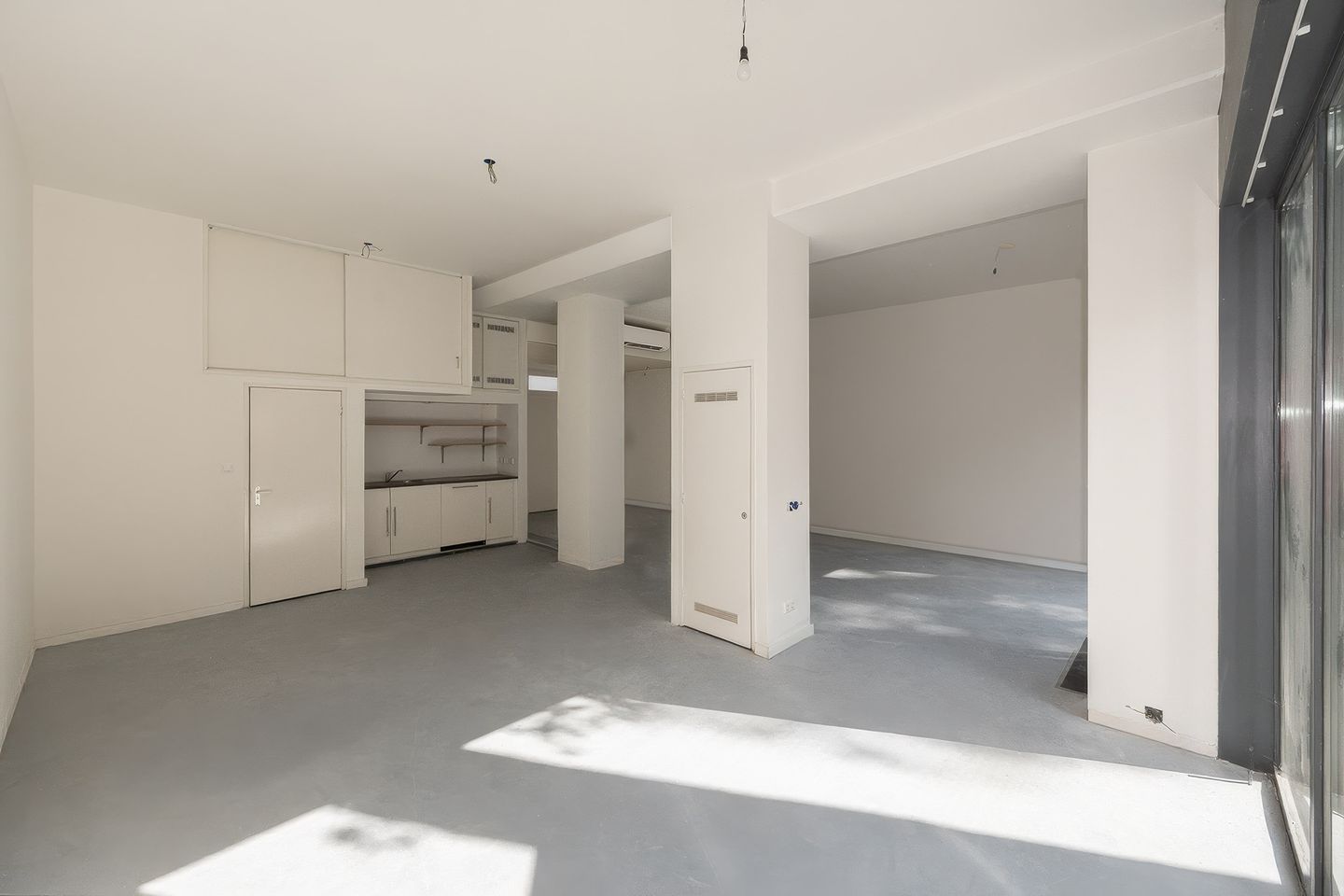 View photo 3 of Czaar Peterstraat 105