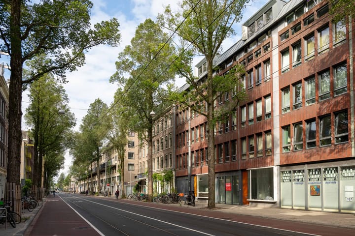 Czaar Peterstraat 105