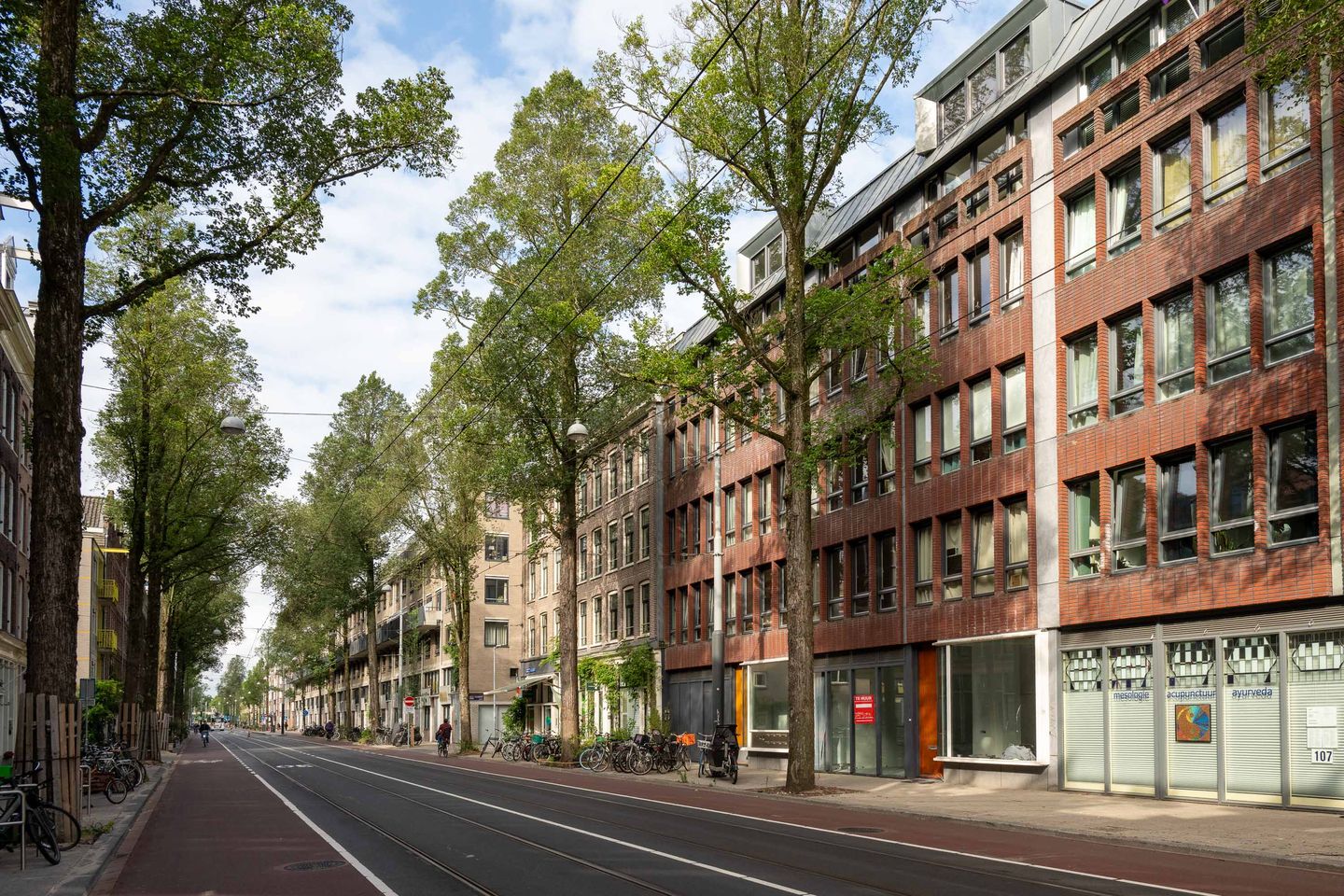 View photo 1 of Czaar Peterstraat 105