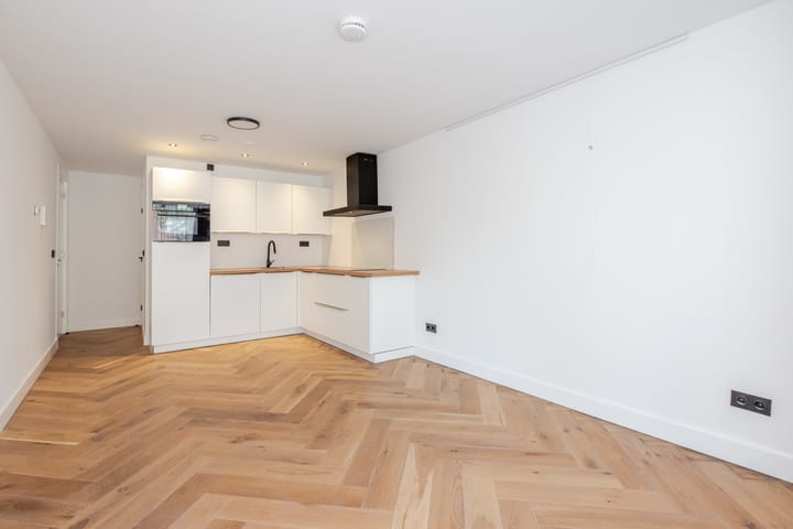 Studio te koop: Hooftskade 92A, 'S-Gravenhage