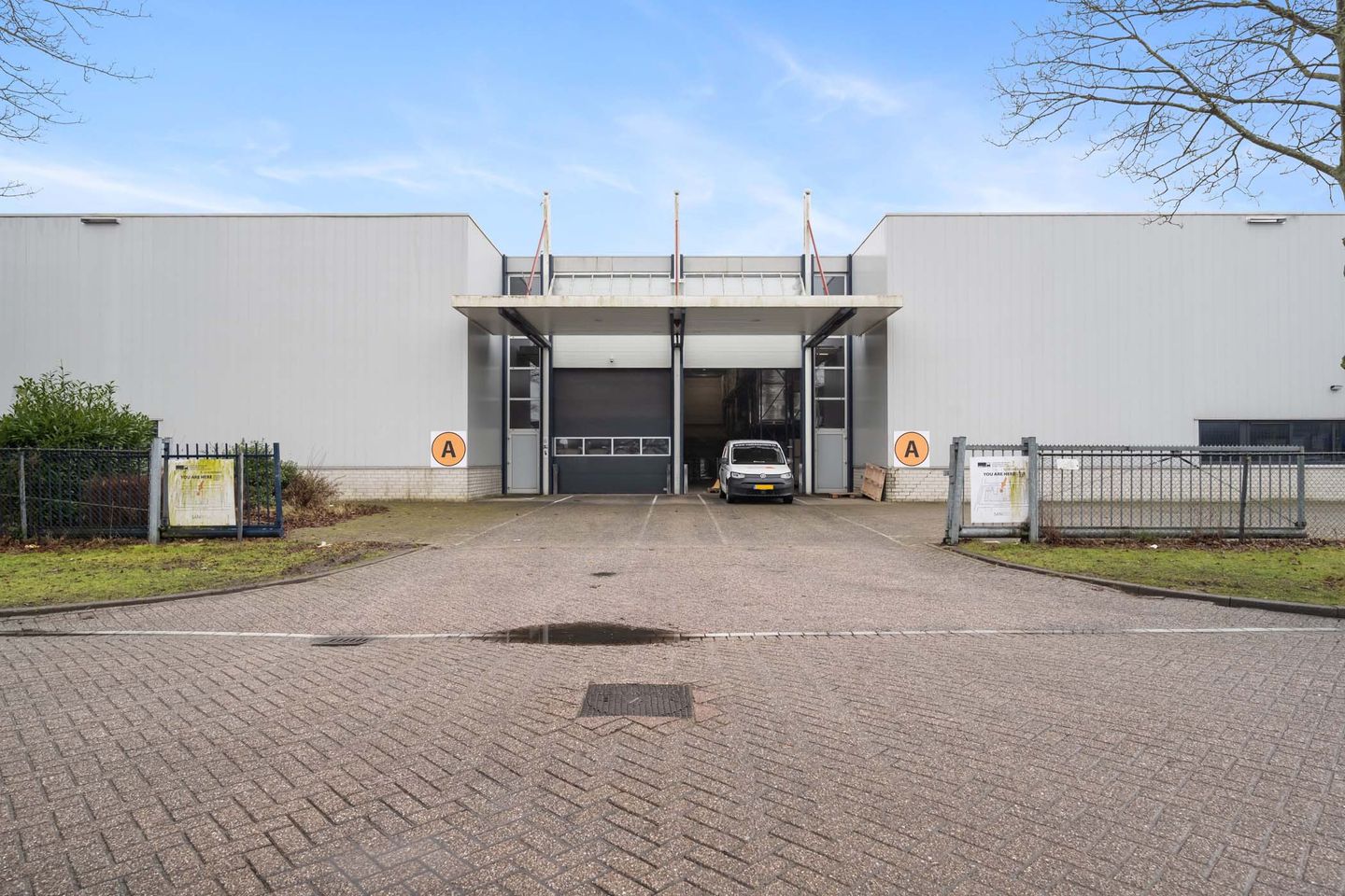 View photo 2 of Pascalstraat 4-6