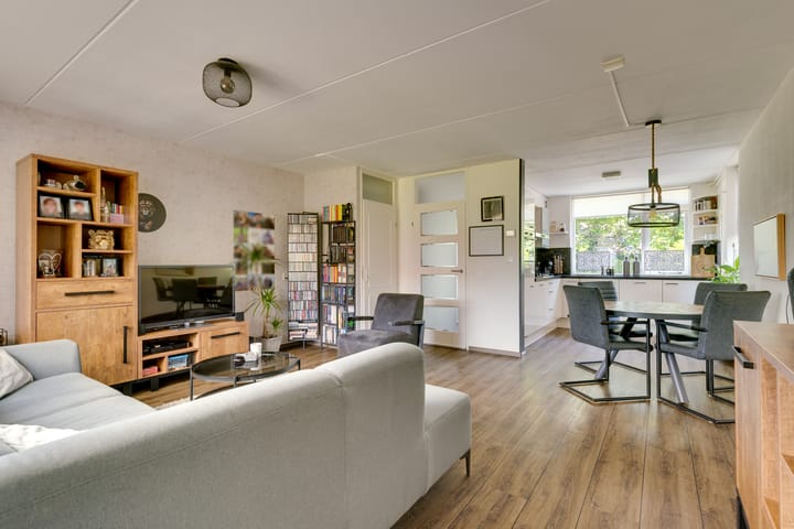 Hoekwoning te koop: Wendakker 18, Steenwijk