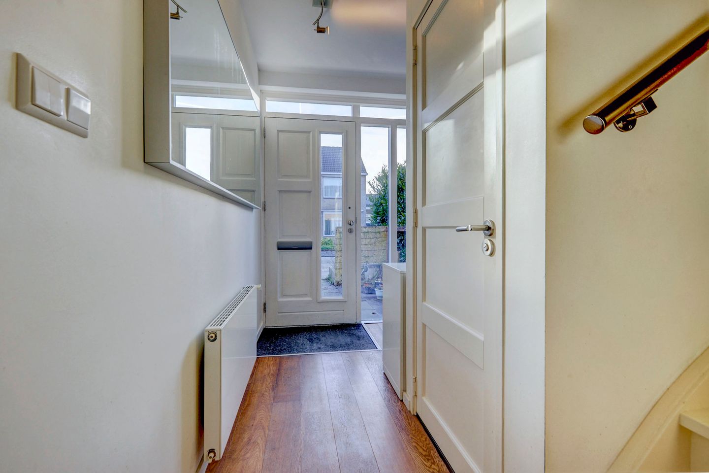 Photo 10 of Johannes Poststraat 11
