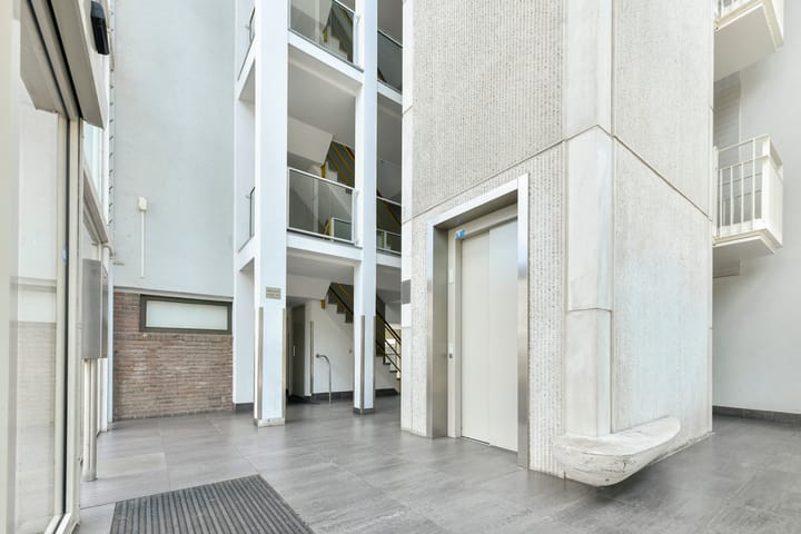 Studio te koop: Aalbersestraat 170, Amsterdam