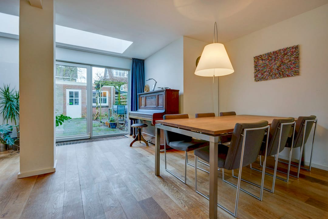 Photo 16 of Johannes Poststraat 11