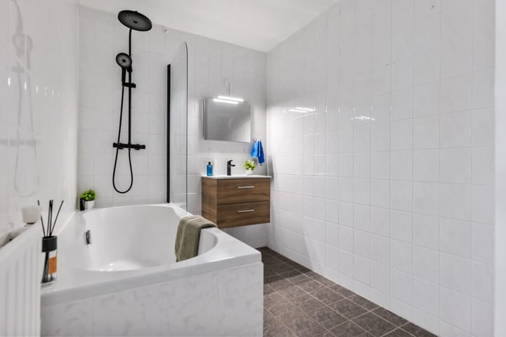Appartement te koop: Azaleastraat 5, Sappemeer