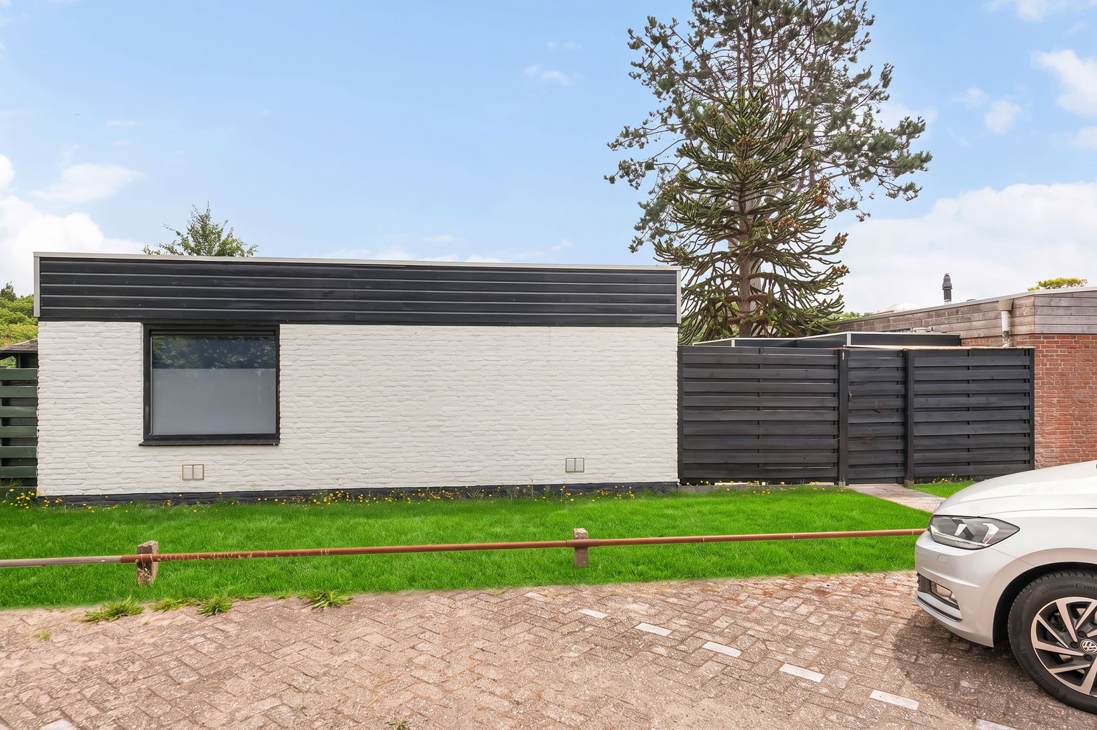 2-bedroom freehold villa in Noordwijkerhout — photo 2 of 5