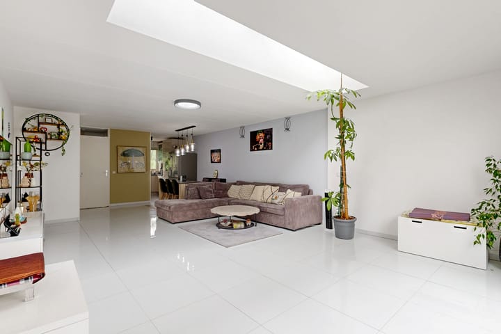 Tussenwoning te koop: Vasalisstraat 80, Almere