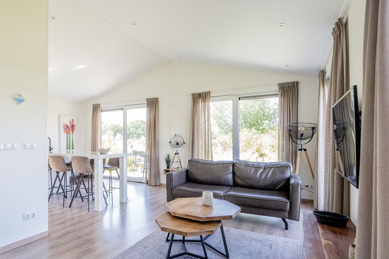 3-bedroom freehold villa in Linden — photo 5 of 5