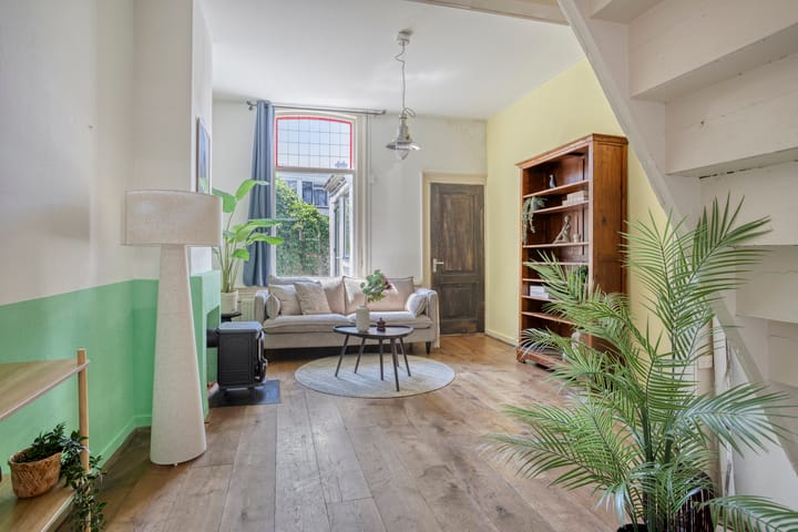 Tussenwoning te koop: Bollenhofsestraat 99, Utrecht