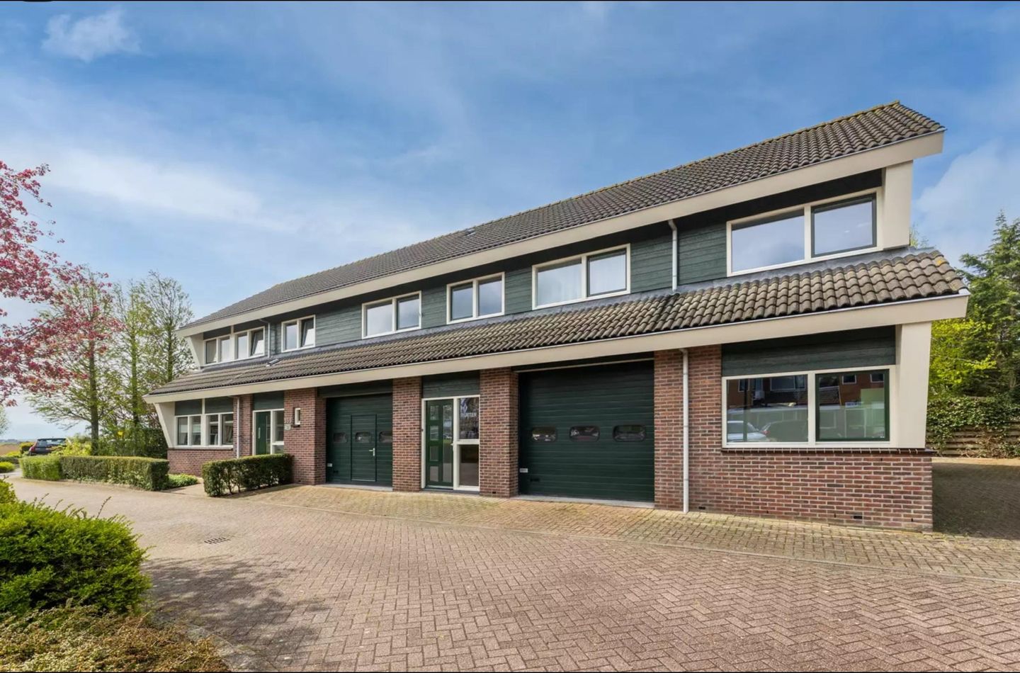 Bekijk foto 1 van Witte Paal 353