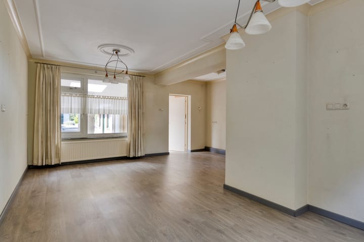 Twee-onder-één-kap te koop: Kloosterstraat 34, Helden