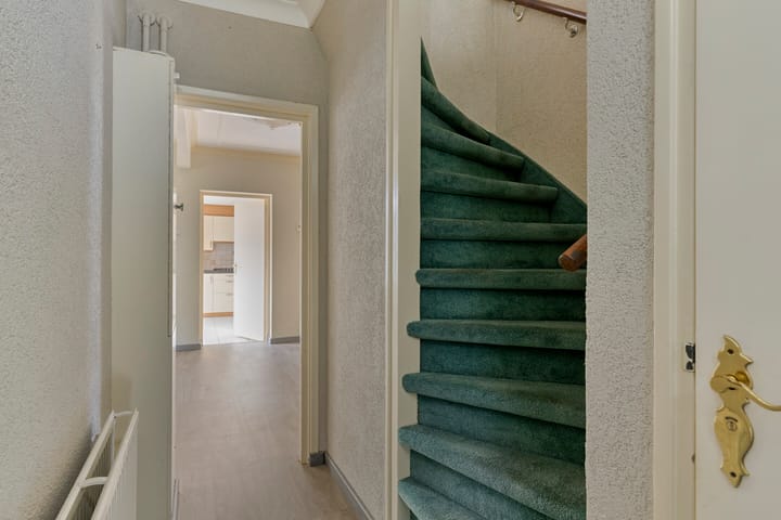 Twee-onder-één-kap te koop: Kloosterstraat 34, Helden