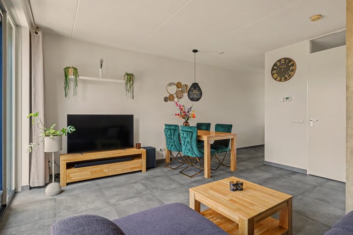 Tussenwoning te koop: Meerval 101, Schagen