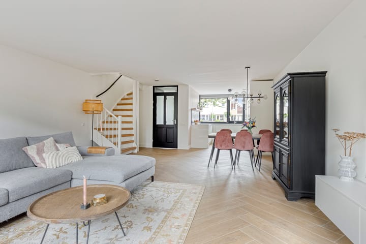 Tussenwoning te koop: Amazonelaan 181, Purmerend