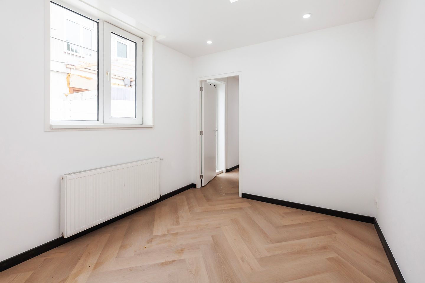 Photo 14 of Scheepersstraat 136