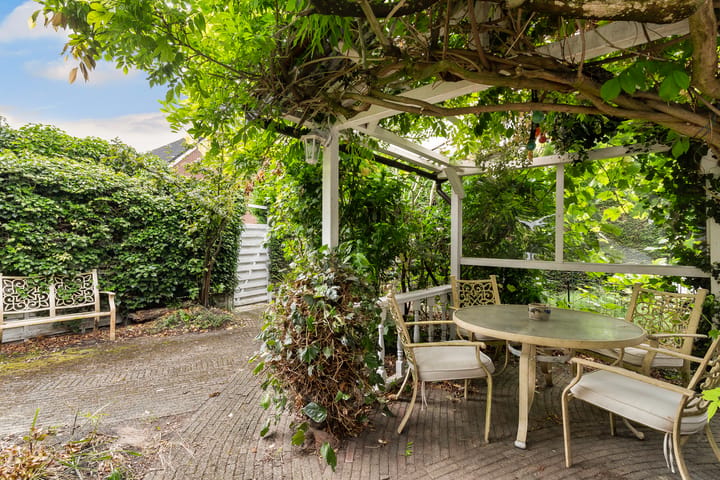 Twee-onder-één-kap te koop: Dijkje 16, Rotterdam