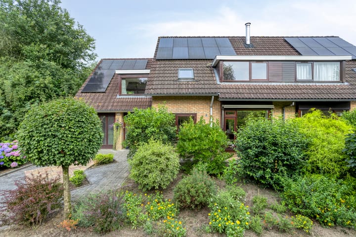 Twee-onder-één-kap te koop: Achterhaven 32, Schipborg