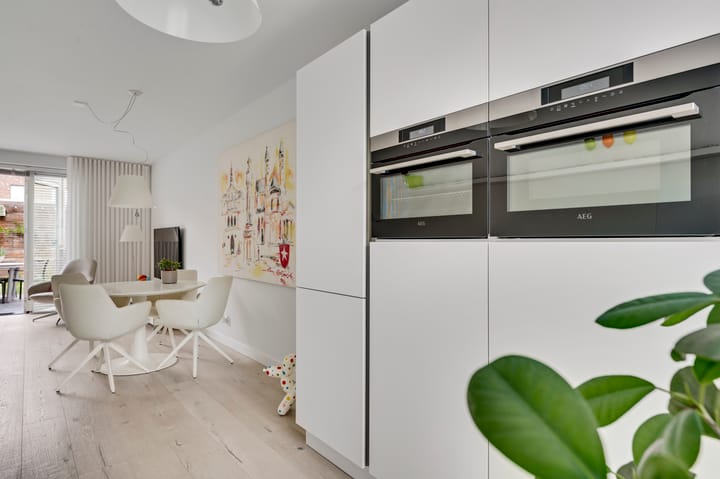 Tussenwoning te koop: Jonkheer Ruysstraat 48, Maastricht