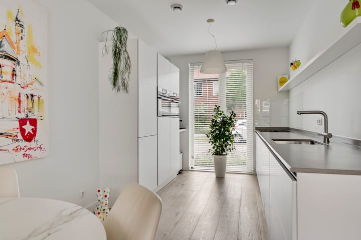 Tussenwoning te koop: Jonkheer Ruysstraat 48, Maastricht
