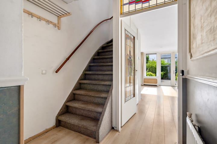 Tussenwoning te koop: Aartsbisschop Romerostraat 507, Utrecht