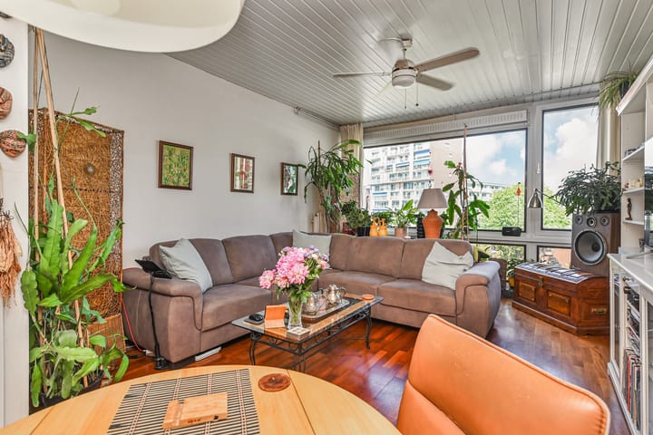 Appartement te koop: Prins Bernhardlaan 166, Voorburg