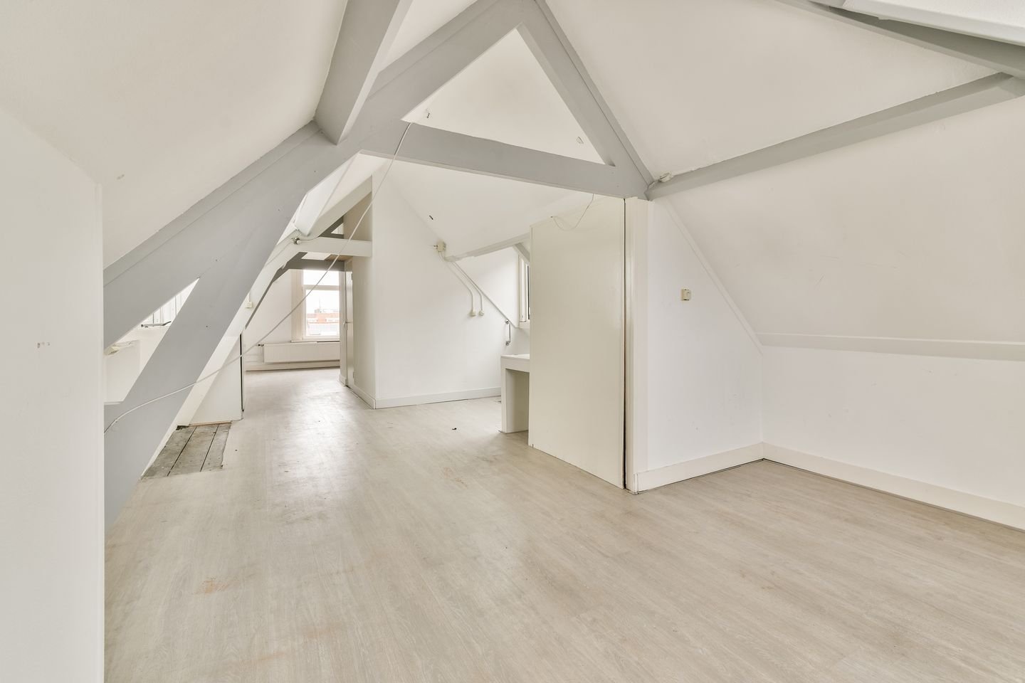 Foto 19 van Philips Willemstraat 30-B02
